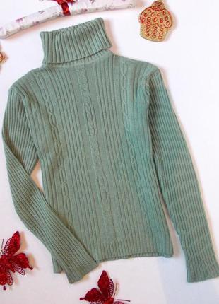 Теплый зимний свитер с косичками и высоким горлом вязаный2 фото