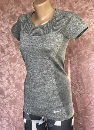 Grey спортивная футболка nike dri-fit оригинал1 фото