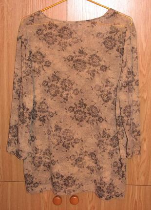 Симпатична блуза з принтом - троянди, блузка з малюнком 50-52 р.2 фото
