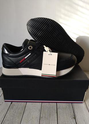 Брендовые кожаные кроссовки tommy hilfiger размер 38.