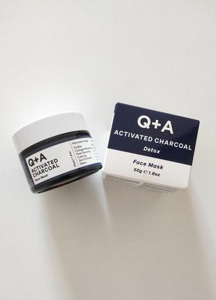 Очищаюча маска для обличчя activated charcoal face mask від бренда q+a