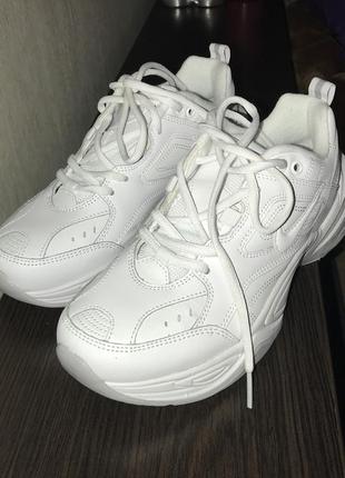Шкіряні кросівки nike m2k tekno