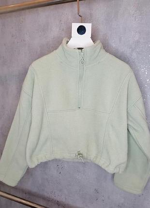 Фліска на дівчинку