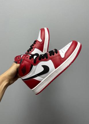 Кросівки nike air jordan 1 retro high og chicago