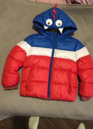 Зимняя куртка на мальчика 5-6 лет