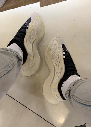 Кросiвки adidas yeezy 700 v3 azael