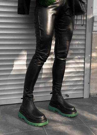 Bottega veneta black green mini массивные сапоги с флисом деми черные на зелёной подошве ботинки натуральная кожа ботега3 фото