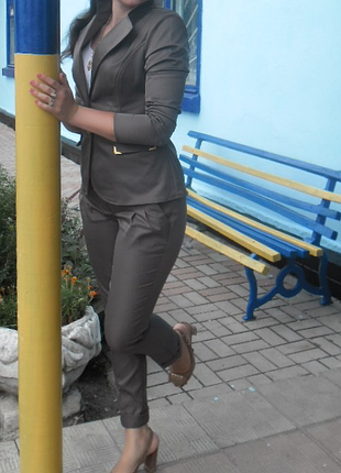 Костюм стильний