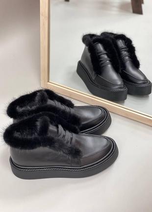 Ботинки с опушкой с норки чёрные цвет на выбор демисезонные зимние
