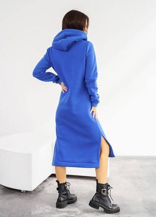 Утеплена флісом міді сукня з капюшоном бокові розрізи 9 кольорів3 фото