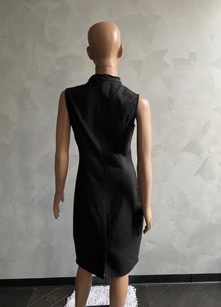Чорне плаття до коліна з чокером2 фото