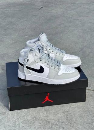 Nike air jordan 1 retro mid  grey white black