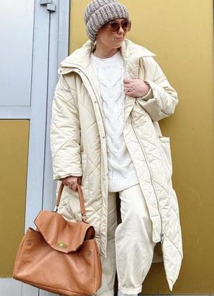 Стильное стеганное пальто h&m молочного цвета пуховик из стеганой ткани с высоким воротником куртка3 фото