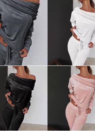 Велюровый костюм