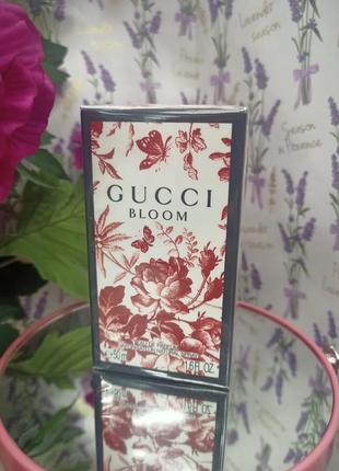 Парфумована вода для жінок gucci bloom 50 мл1 фото