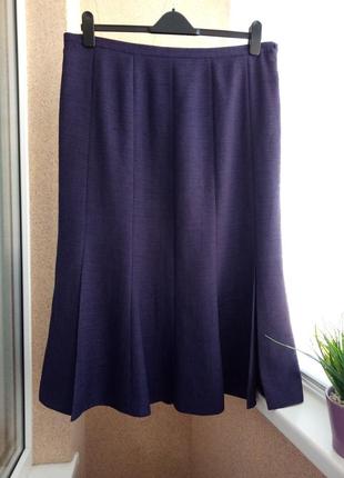 Красивейшая однотонная фиолетовая юбка с атласными вставками