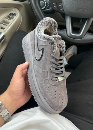 Зимові чоловічі замшеві кросівки white nike shoes with gold check account