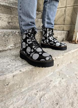 Жіночі шкіряні чорно-білі ботинки dr. martens jadon polka🆕 ботінки др мартинс7 фото