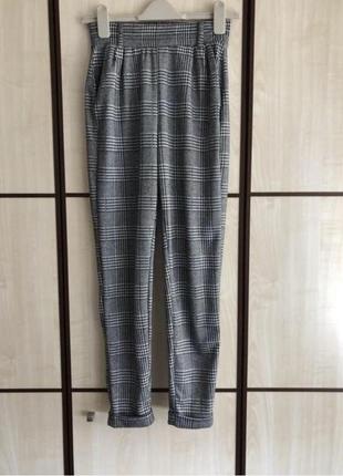 Брюки в клетку с высокой посадкой
