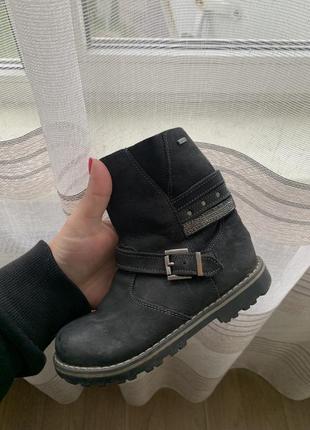 Продам ботінки 28 р