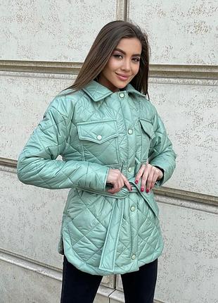 Стьобане пальто на паску фісташка