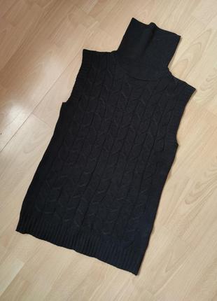 Модний в'язаний жилет