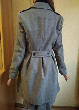 Стильное демисезонное пальто, s размер2 фото
