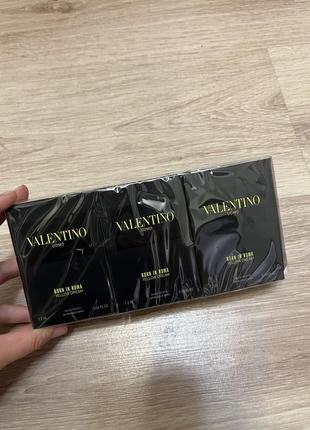 Пробники парфумів valentino