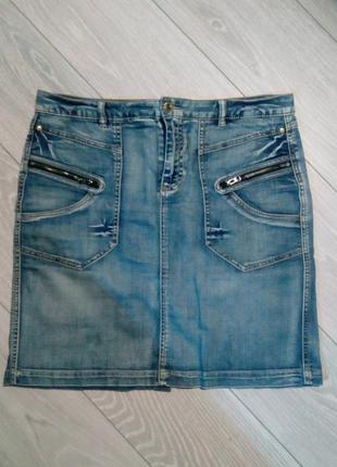 Голубая джинсовая юбка