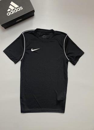 Футболка nike