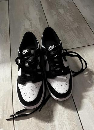 Nike dunk жіночі кросівки