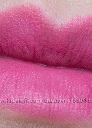 Помада loreal paris la vie en rose 3 тона4 фото