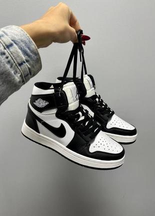 Кросівки nike air jordan 1 retro mid black