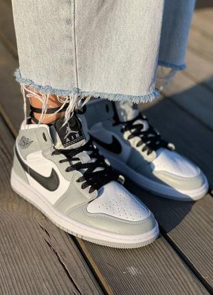 Кросівки nike air jordan 1 mid smoke grey6 фото