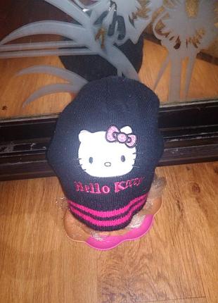 Шапка з кітті