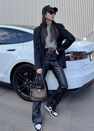 Штани зі штучної шшкіри zara