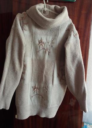 Теплий светр з хомутом