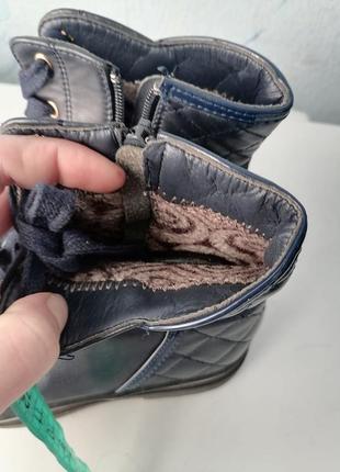 Ботинки на дівчинку