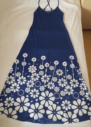 Синее плаття з відкритими плечима в наявності