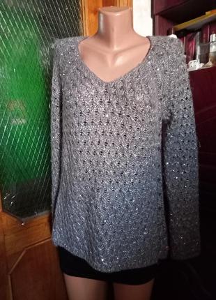 Фирменый свитшот со стразами