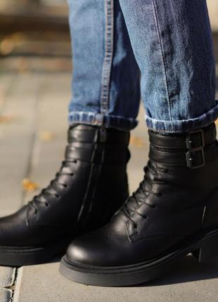 Теплі жіночі черевики на зиму,берці,берци шкіряні чорні зимові (зима 2022-2023) для жінок,стильні,зручні,комфортні