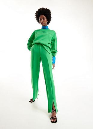 Брюки с разрезом