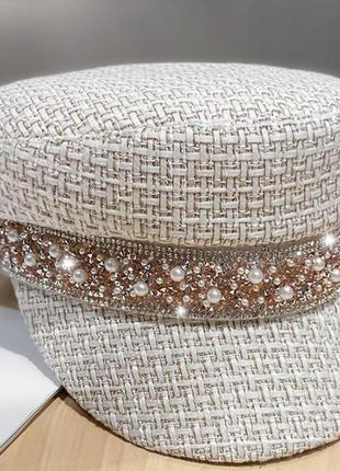 Жіноча кепка народна