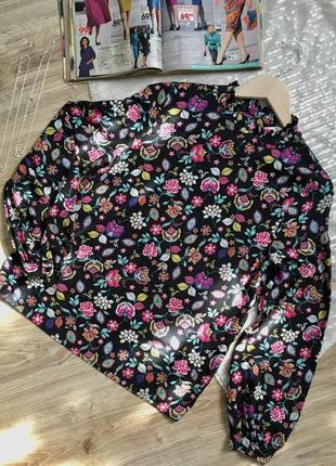 Блуза у квітковому принті tu|woman