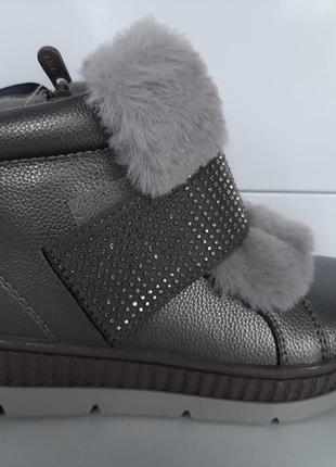 Чоботи для дівчинки