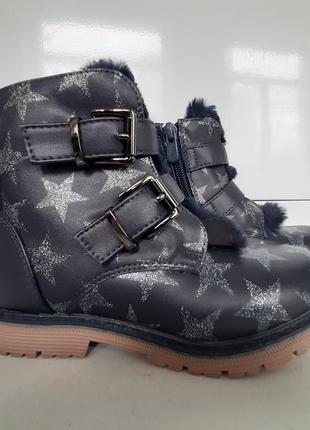 Чоботи для дівчинки