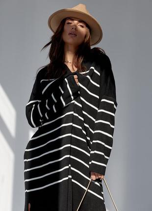 Женкое черное вязаное платье в полоску с воротником поло3 фото