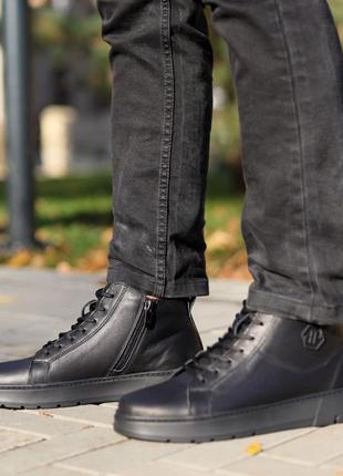 Теплые ботинки спортивные,кроссовки кожаные черные зимние мужские (зима 2022-2023) для мужчин,удобные,комфортные,стильные