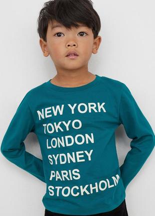 Реглан h&m (швеция ) с надписями на 6-8 лет