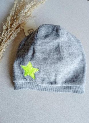 Шапочка велюрова